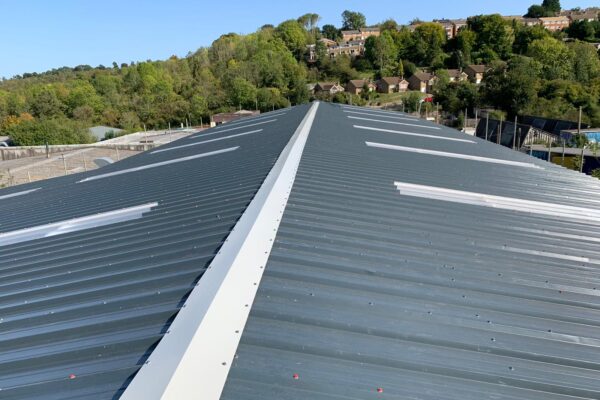 Maximizing Energy Efficiency: The Role of Roof Insulation in Commercial Properties